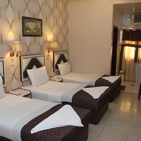 Al Kawakeeb Hotel By Gemstones Dubai Bagian luar foto