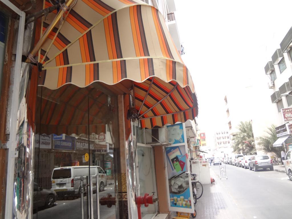 Al Kawakeeb Hotel By Gemstones Dubai Bagian luar foto