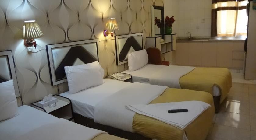 Al Kawakeeb Hotel By Gemstones Dubai Bagian luar foto