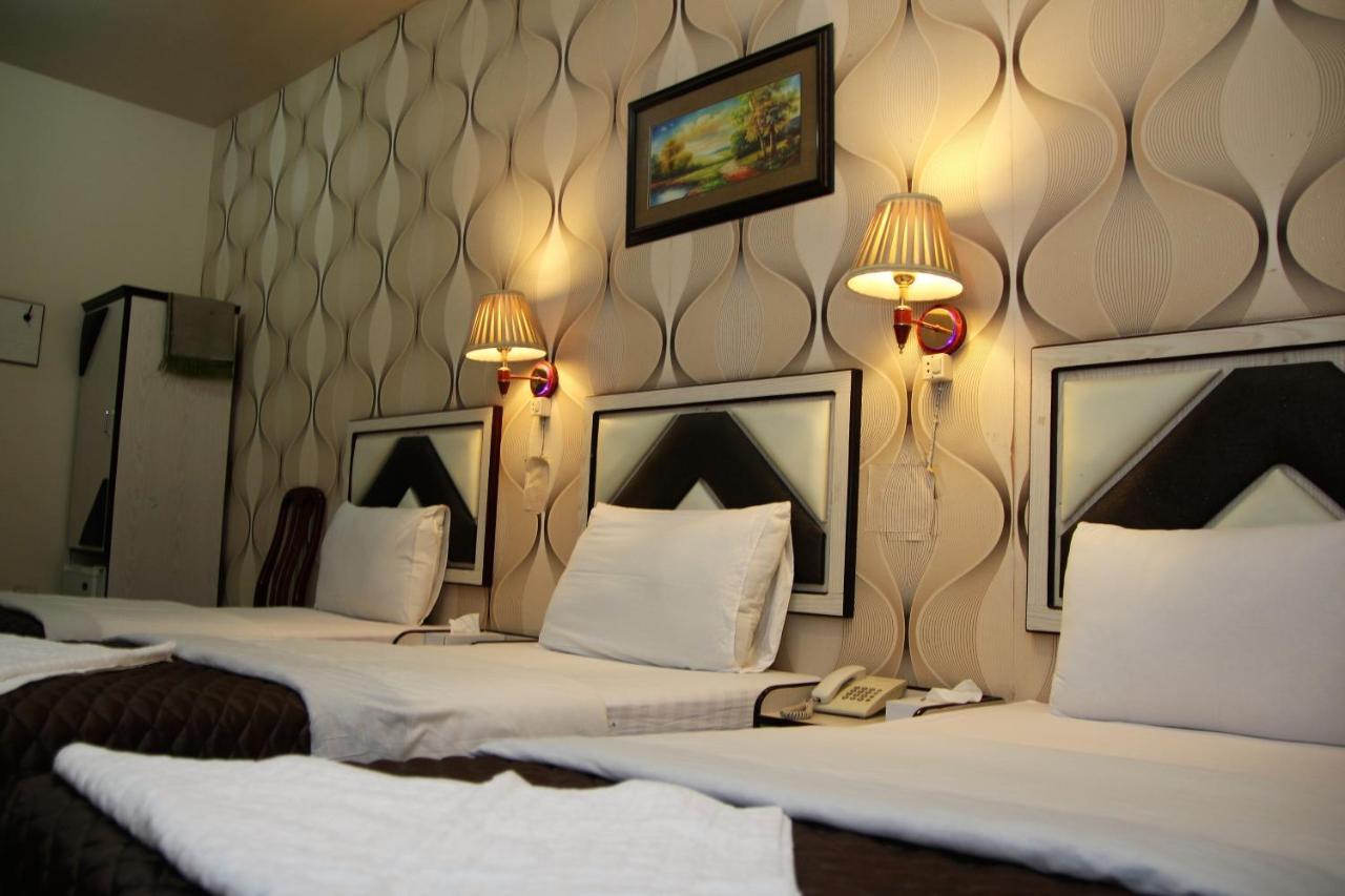 Al Kawakeeb Hotel By Gemstones Dubai Bagian luar foto